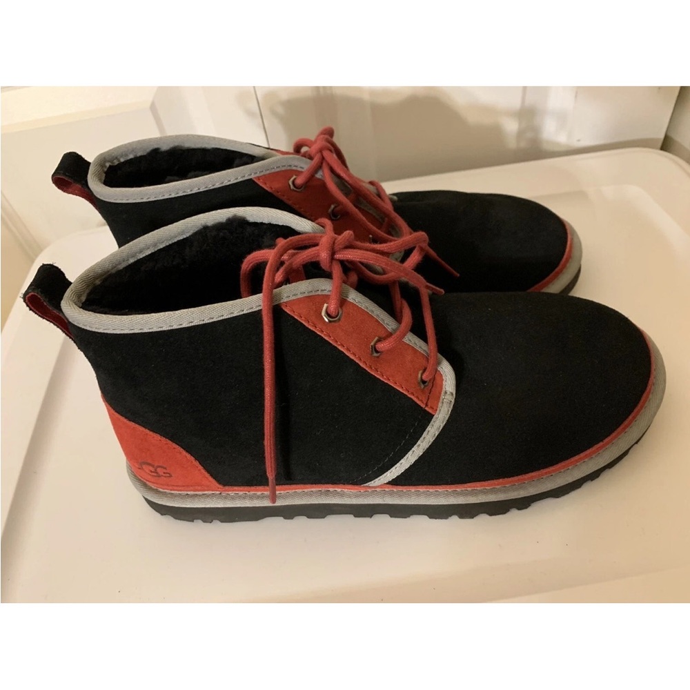 UGG mens sz 11 neumel‎ suede chukka boots Black, red and gray Shoes color block